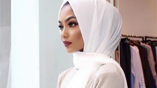 الطرحة البيضاء