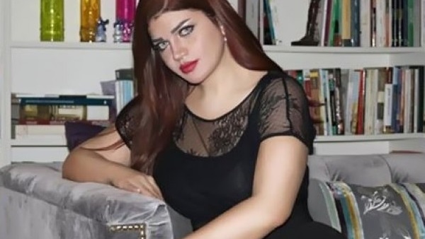 الإعلامية ياسمين