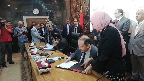 وزير القوى العاملة