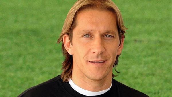 مساعد مدرب منتخب