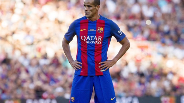 نجم برشلونة السابق