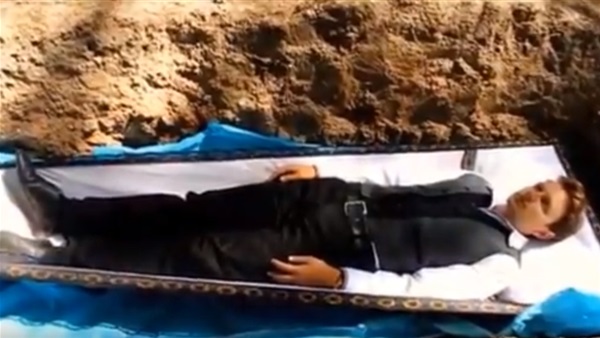 وضع المرضى في توابيت