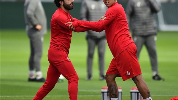 محمد صلاح وروبرتو