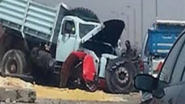 حادث تصادم سيارتين
