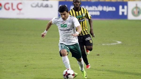 إسلام عيسى لاعب المصري
