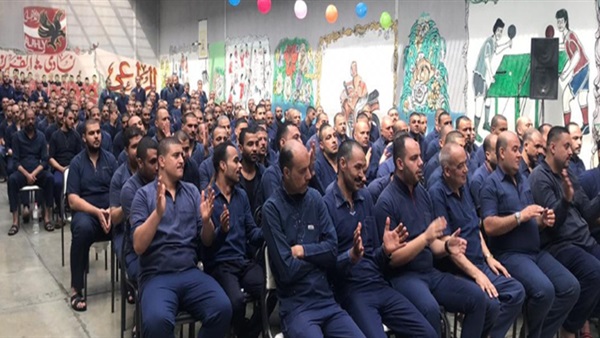 تنظيم إحتفالية لنزلاء