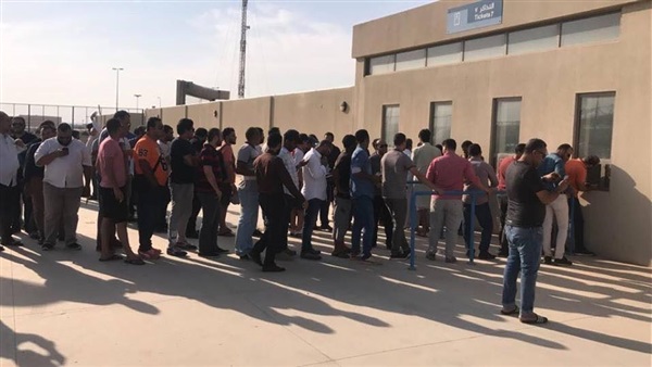 إقبال كبير من جماهير