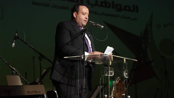 النائب محمد عبد الغنى