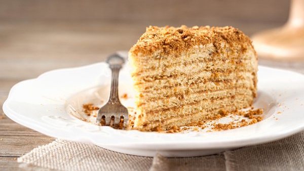 طريقة عمل كيك العسل