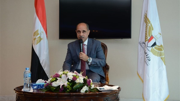 وزير الطيران المدني
