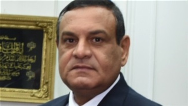 محافظ البحيرة