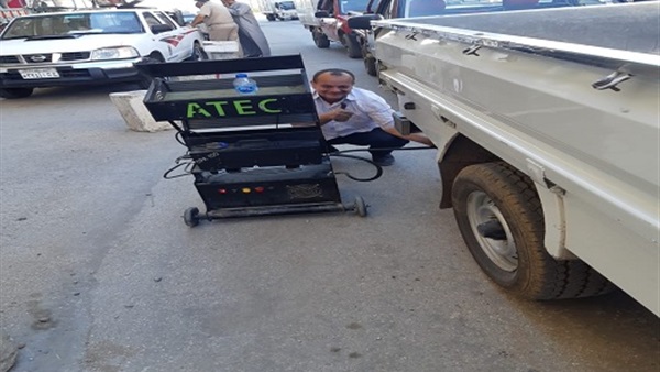 فحص عوادم السيارات