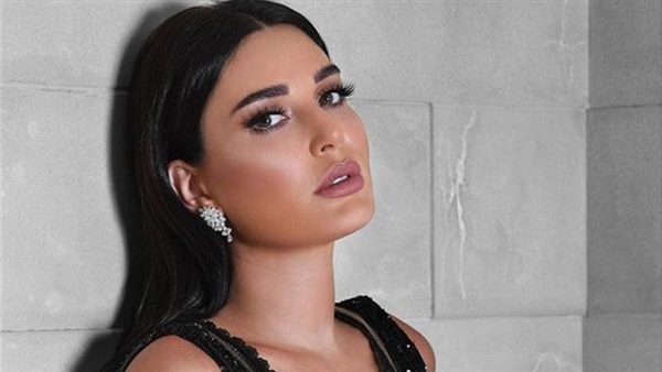 الفنانة سيرين عبد