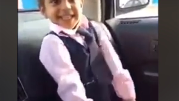 الاطفال رزق.. اب