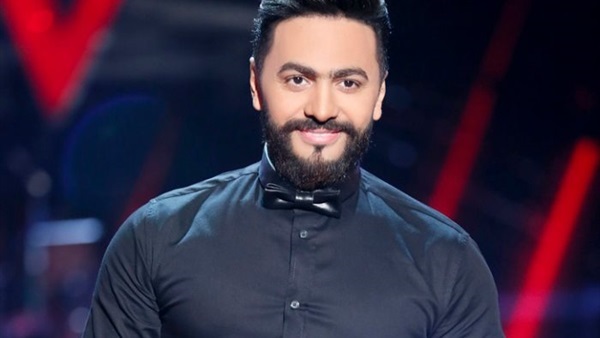 منع تامر حسنى من