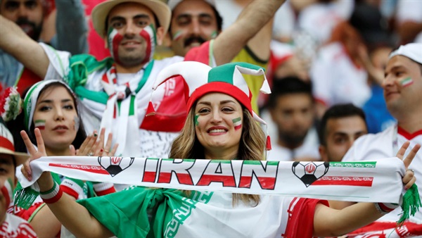 مشجعات إيران