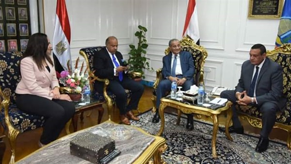 لقاء محافظ البحيرة