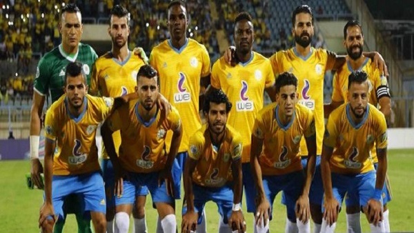 الإسماعيلي أول المتأهلين