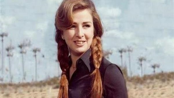 لقطة نادرة للفنانة