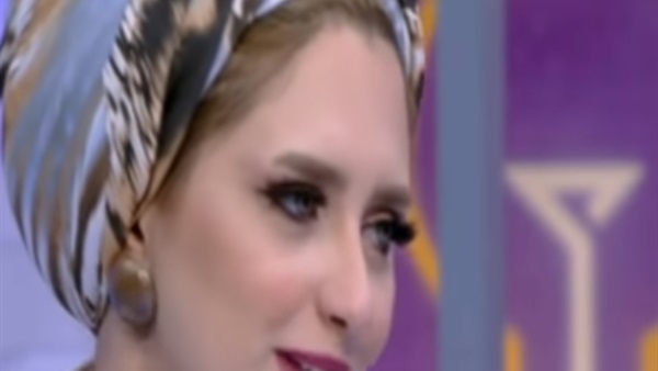 أمنية طاهر خبيرة