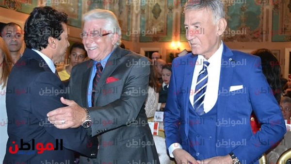 عزت ابو عوف ومحمود