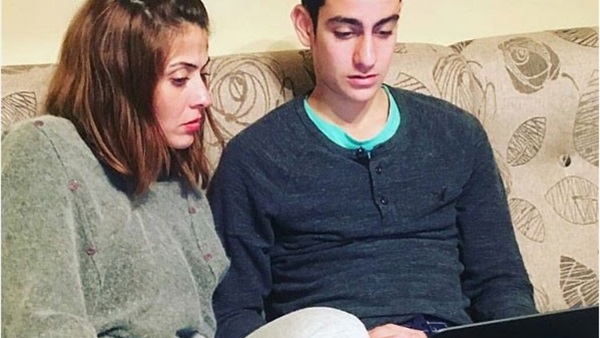 نجل هيدي كرم يشاهد