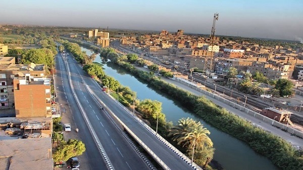 إنشاء مجمع تجارى
