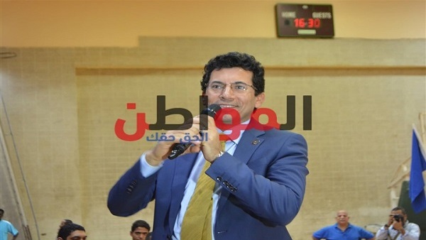 أشرف صبحي