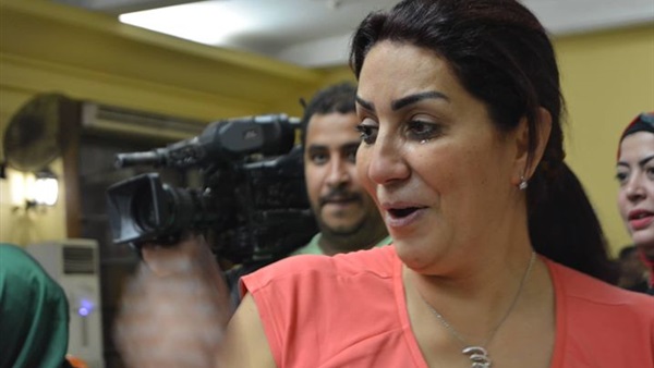 وفاء عامر