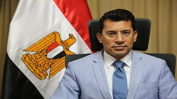 وزير الرياضة يحضر
