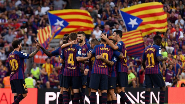 لاعبي برشلونه