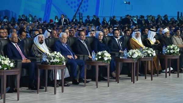 الرئيس السيسى وحضور