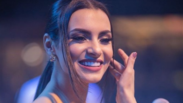 الفنانة كارمن سليمان