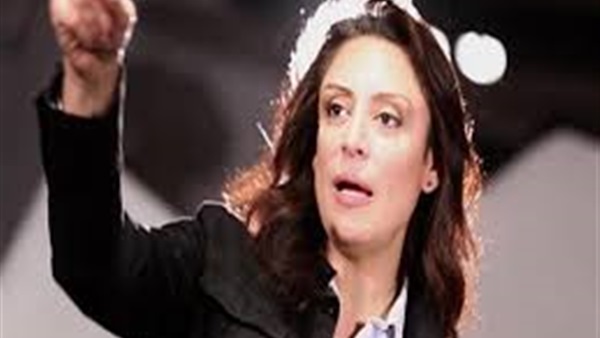 الإعلامية منى عراقي