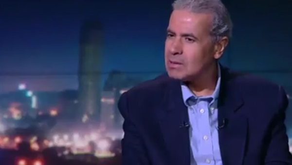 الكاتب الصحفي أشرف