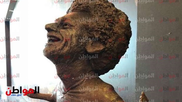 تمثال محمد صلاح يستقبل