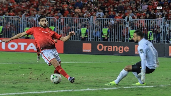 وليد ازارو لاعب الأهلي