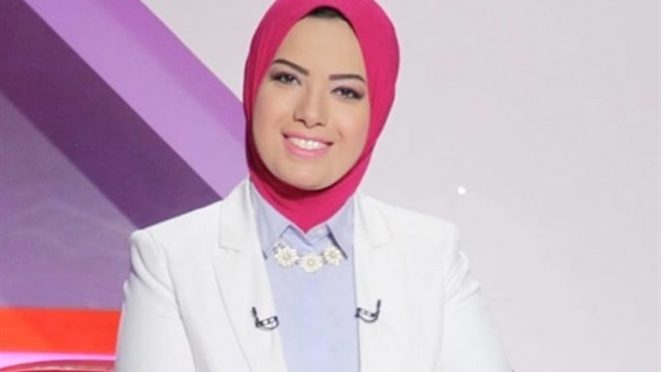 الإعلامية آية عبد