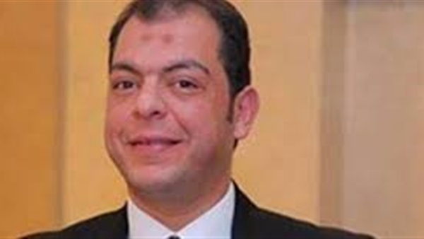 الإعلامي حاتم نعمان