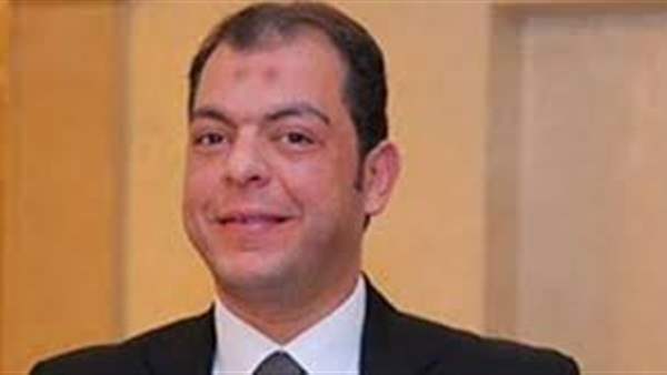 الإعلامى حاتم نعمان