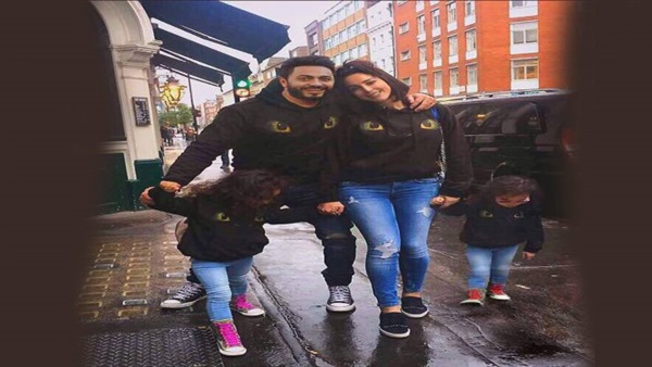 تامر حسني وزوجته