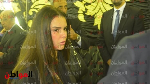 دنيا عبد العزيز