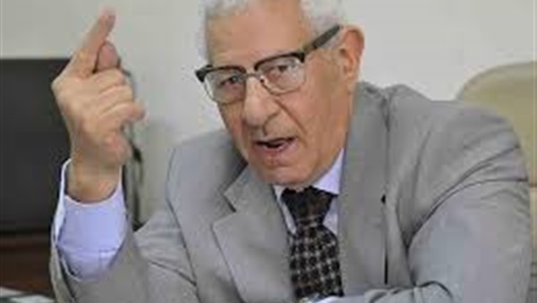 مكرم محمد أحمد