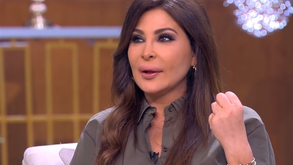 | سر وراء غناء إليسا