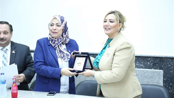 الدكتورة جيهان جادو