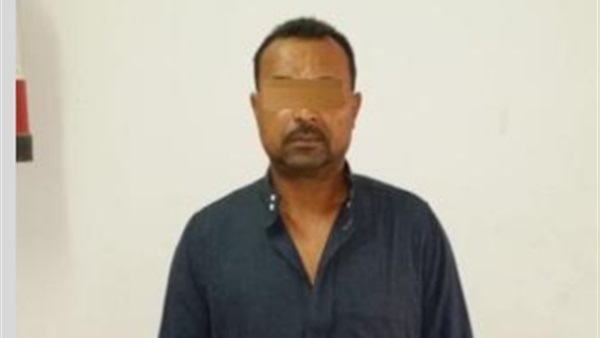 تاجر عملة بسوهاج