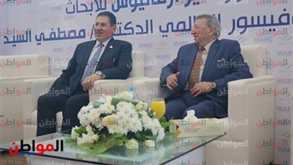 الدكتور عبد الناصر
