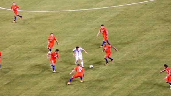 ميسي يواجه منتخب