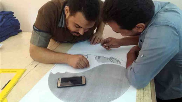 إنتاج 1800 قطعة ملابس