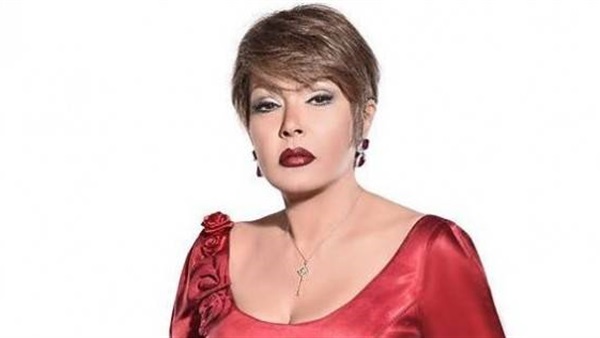 الفنانة لوسي
